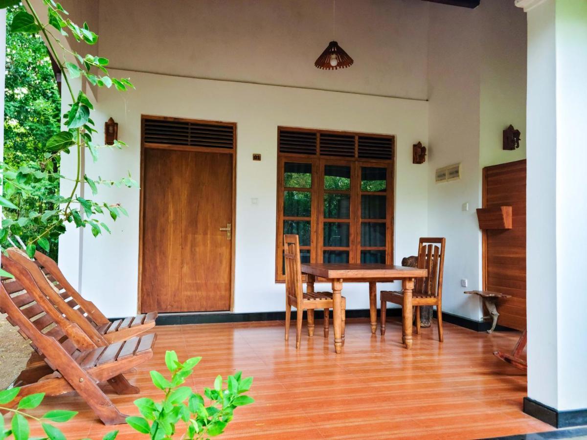 Woodholic Homestay Sigirija Zewnętrze zdjęcie